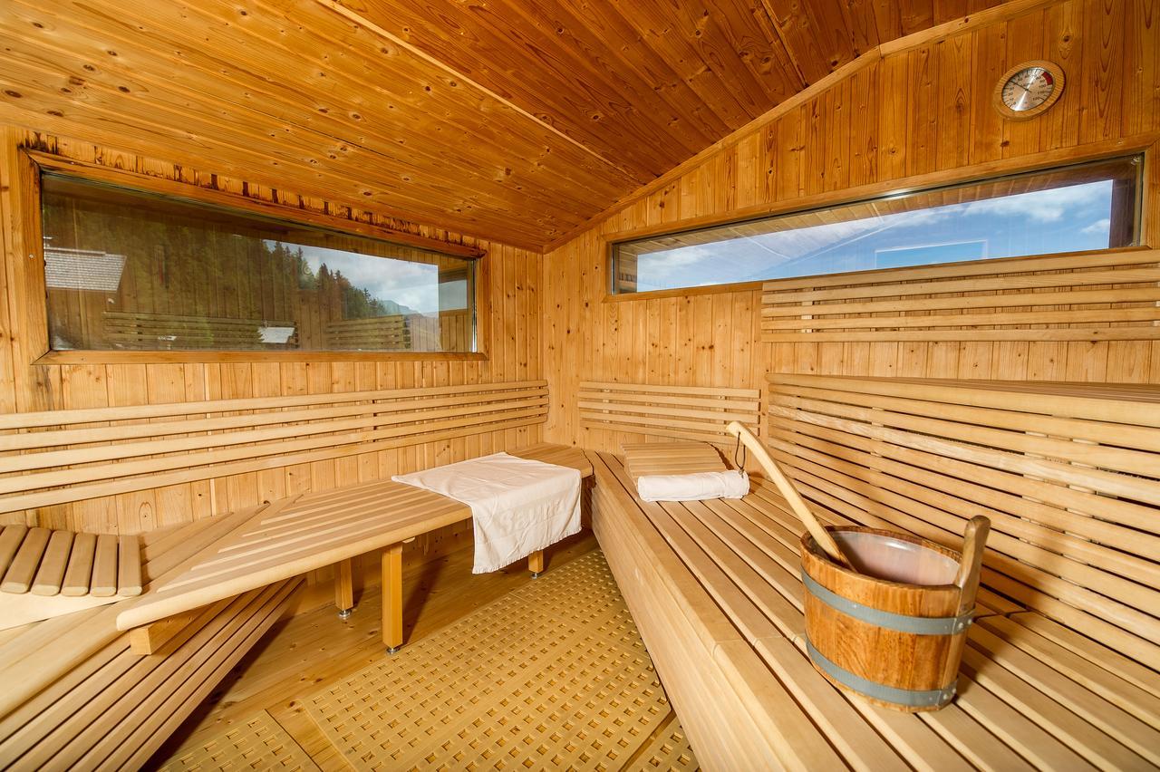 Hotel Sattleggers Alpenhof & Feriensternwarte Greifenburg Esterno foto