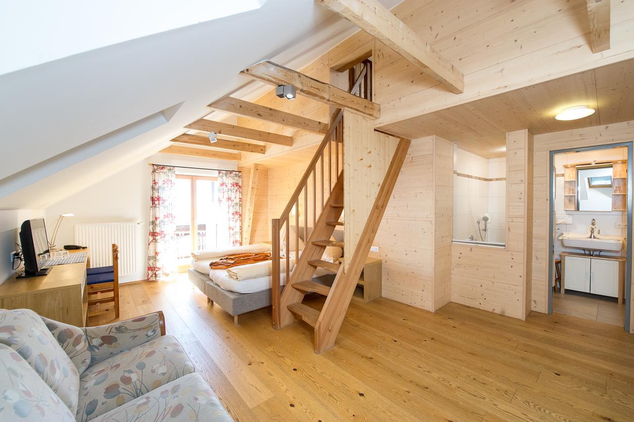 Hotel Sattleggers Alpenhof & Feriensternwarte Greifenburg Esterno foto