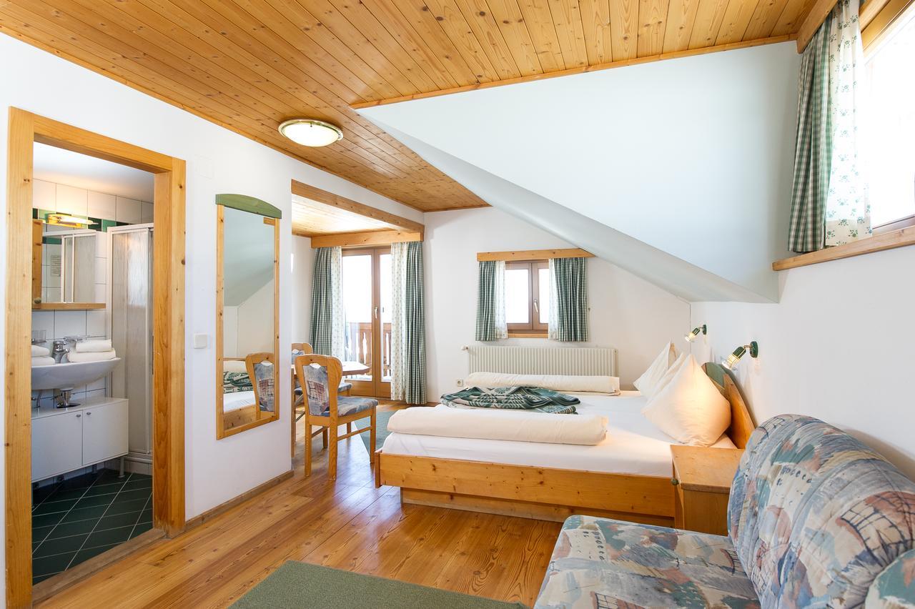 Hotel Sattleggers Alpenhof & Feriensternwarte Greifenburg Esterno foto