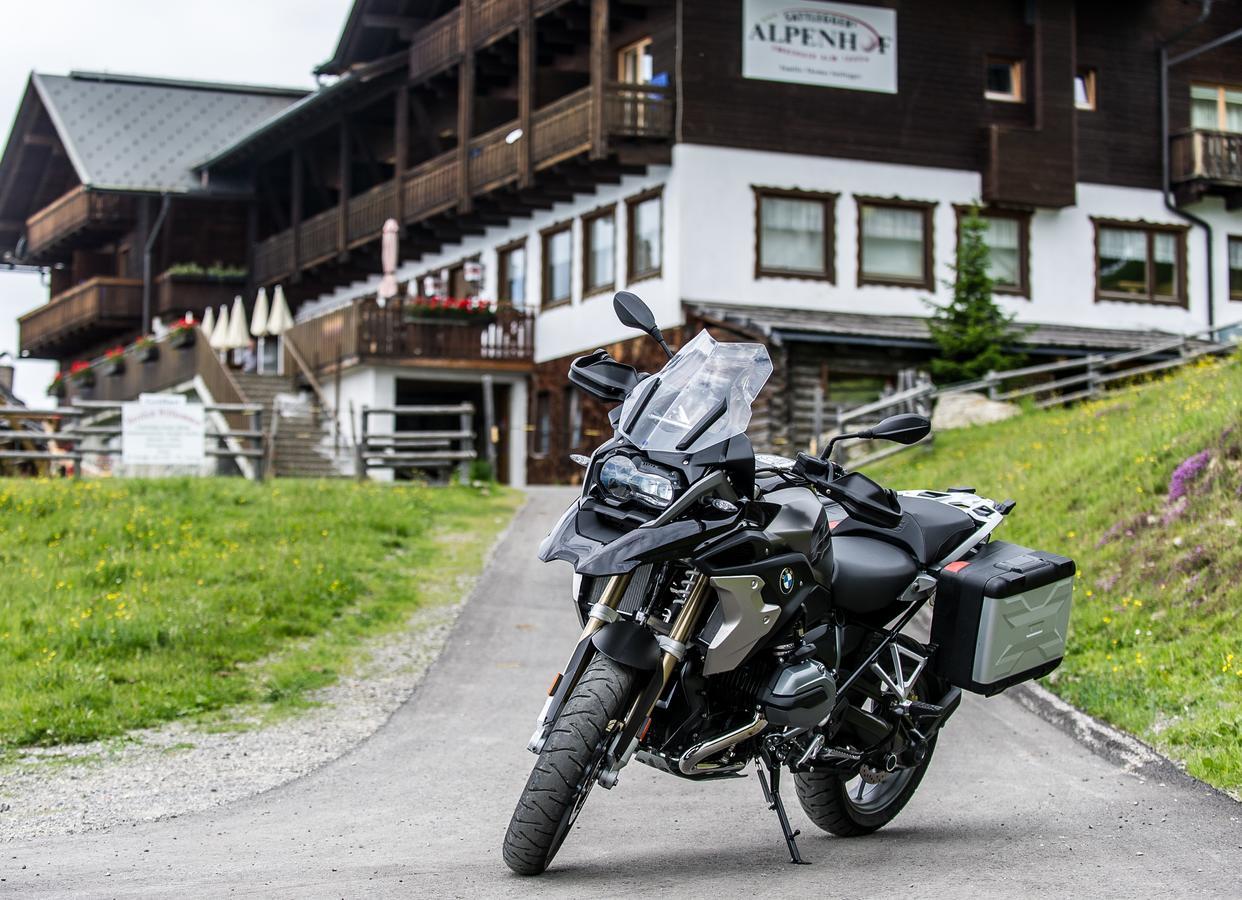 Hotel Sattleggers Alpenhof & Feriensternwarte Greifenburg Esterno foto