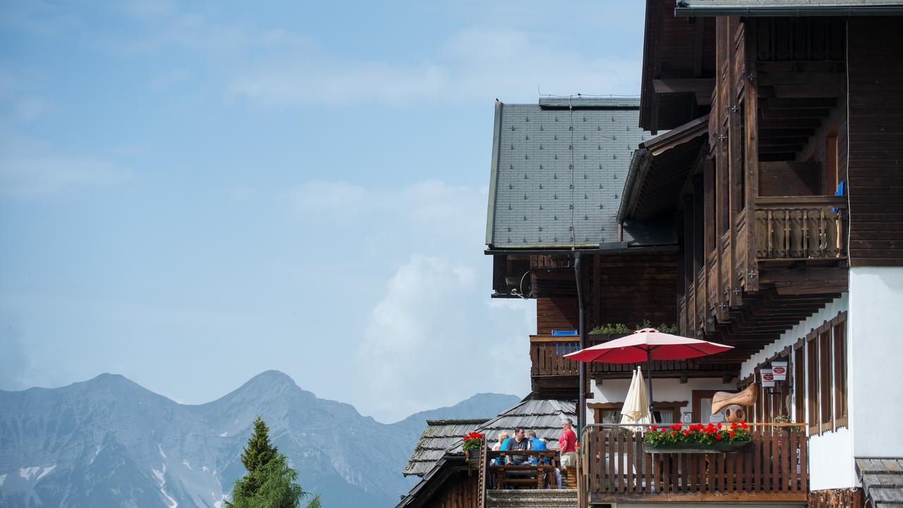 Hotel Sattleggers Alpenhof & Feriensternwarte Greifenburg Esterno foto